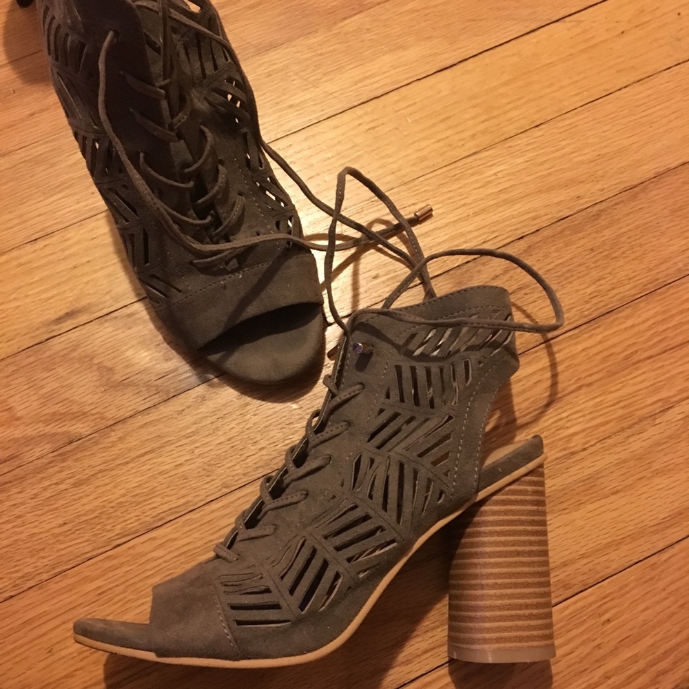 Size 6, lace up, laser cut, wooden heeled heels.